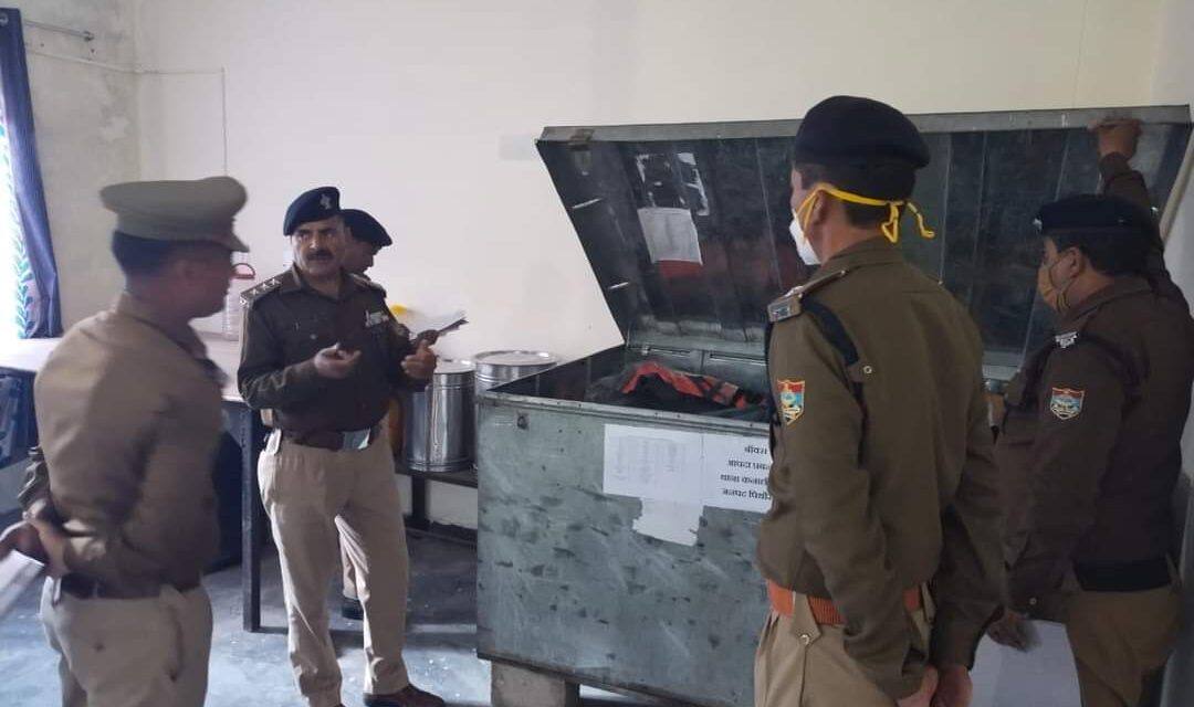 पुलिस उपाधीक्षक धारचूला द्वारा किया गया बंदीगृह डीडीहाट का औचक निरीक्षण