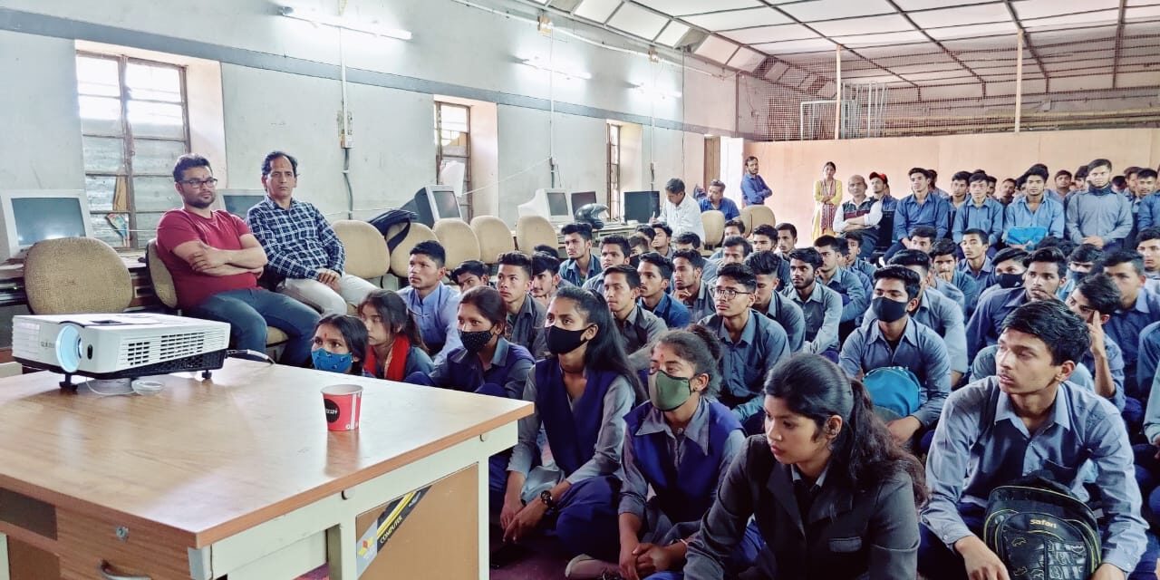राजकीय औद्योगिक प्रशिक्षण केंद्र चितई में आयोजित हुई नशा मुक्त भारत अभियान में व्याख्यानमाला