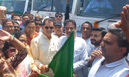 चारधाम यात्रा-2022 का हुआ औपचारिक शुभारंभ, संसदीय कार्यमंत्री प्रेमचंद अग्रवाल ने दिखाई हरी झंडी।