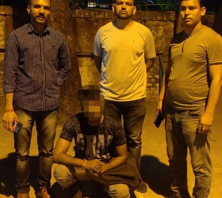 बी एस एन एल टावर लगाने के नाम पर लाखों की धोखाधड़ी करने वाले दो अभियुक्तों को पिथौरागढ़ पुलिस ने साइबर सैल की मदद से कोलकता से किया गिरफ्तार