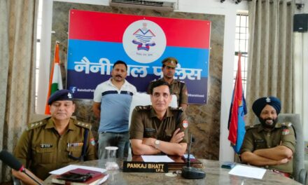 SSP Nainital  की जिले में अवैध स्मैक की तस्करी करने वालों की धर पकड़ अभियान जारी, होली में नशे के खिलाफ नैनीताल पुलिस की बड़ी कार्यवाही, 102 ग्राम स्मैक की खेप के साथ दो तस्कर गिरफ्तार।