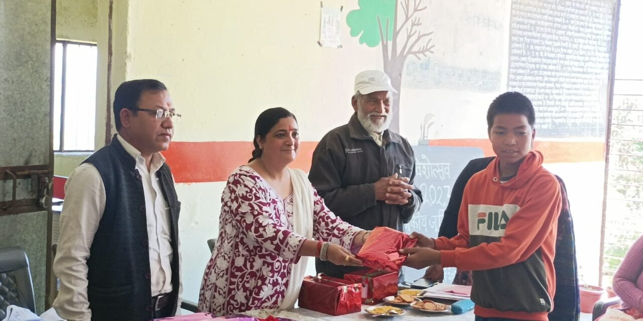 राजकीय प्राथमिक विद्यालय कृष्ण दास साह नरसिंह बाड़ी ने नवीन प्रवेश लेने वाले विद्यार्थियों के स्वागत में किया प्रवेशोत्सव कार्यक्रम