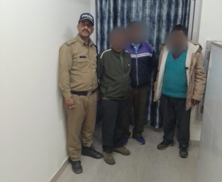 अल्मोड़ा पुलिस के थाना दन्या ने गुमशुदा व्यक्ति को हल्द्वानी से सकुशल तलाशकर किया परिजनों के सुपुर्द