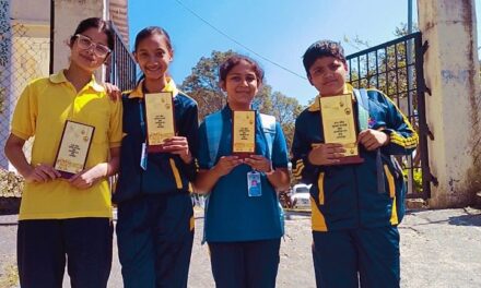 निबंध व भाषण प्रतियोगिता में बियरशिवा विद्यालय, अल्मोड़ा के मेघांश ज्योत्सना, अनुष्का व गर्विता ने जीता पुरस्कार।
