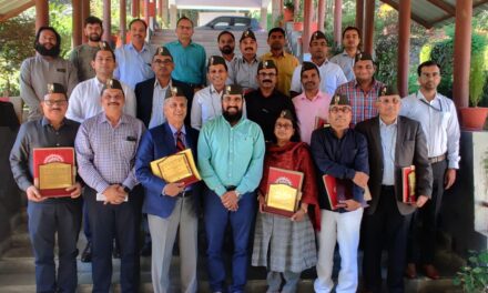भारतीय वन सेवा (आईएफएस) अधिकारियों के लिए हिमालयी पारिस्थितिकी और इकोटूरिज्म से संबंधित वानिकी मुद्दों पर अनिवार्य प्रशिक्षण पाठ्यक्रम का हुआ समापन