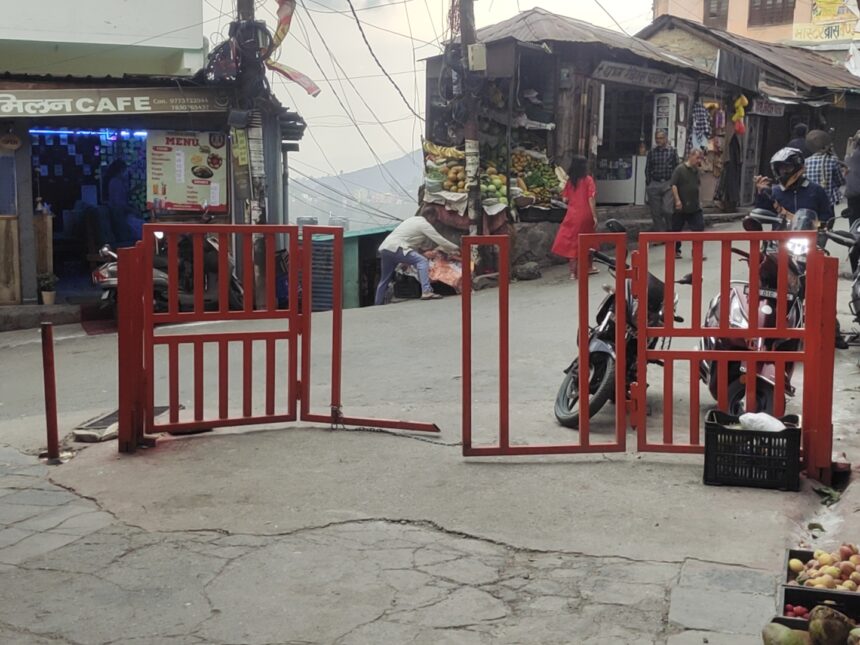 Questions Raised After ₹2.5 Lakh Municipal Gate Damaged in Almora's Lal Bazar